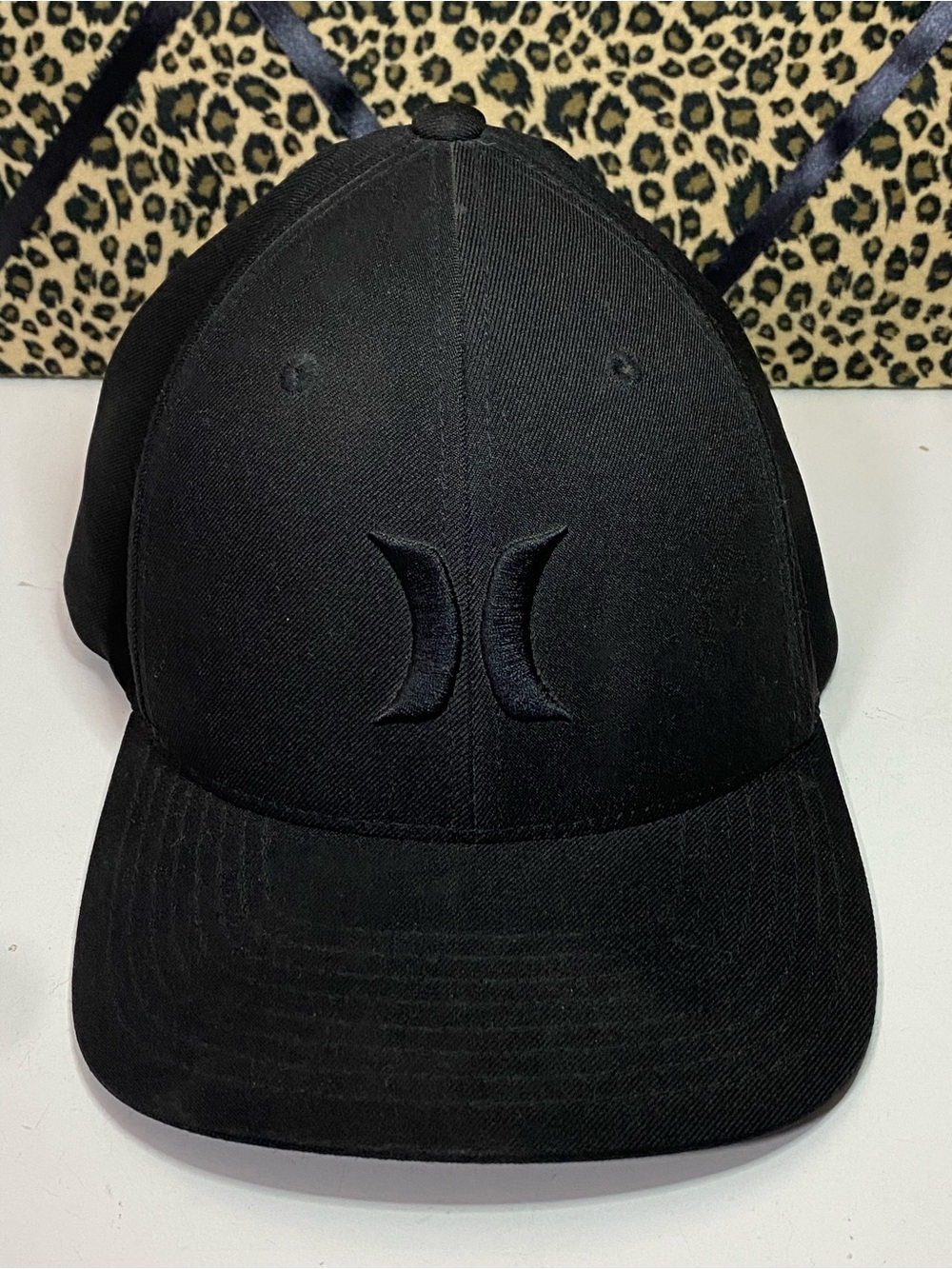 Hurley Black FlexFit Hat S/M Embroidered Logo Curved Bill